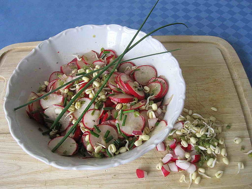 Radieschensalat mit Sprossen von Juulee| Chefkoch