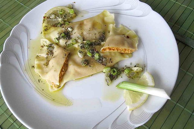 Gemüse-Ravioli mit zerlassener Thymianbutter von Juulee| Chefkoch