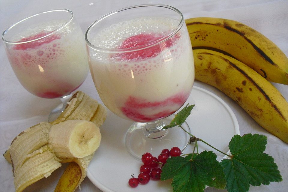 Johannisbeer-Bananen-Buttermilch