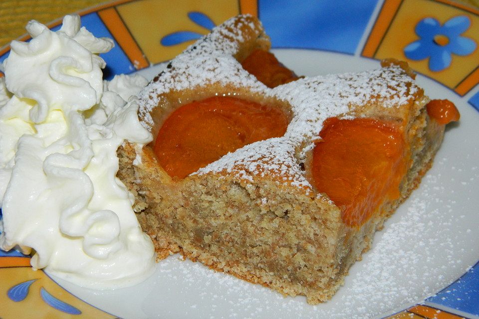 Dinkelvollkorn-Marillenkuchen