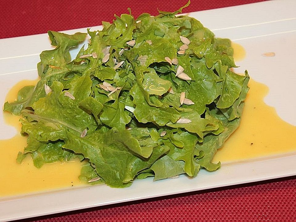 Eichblattsalat in Molke-Senf-Dressing von patty89 | Chefkoch