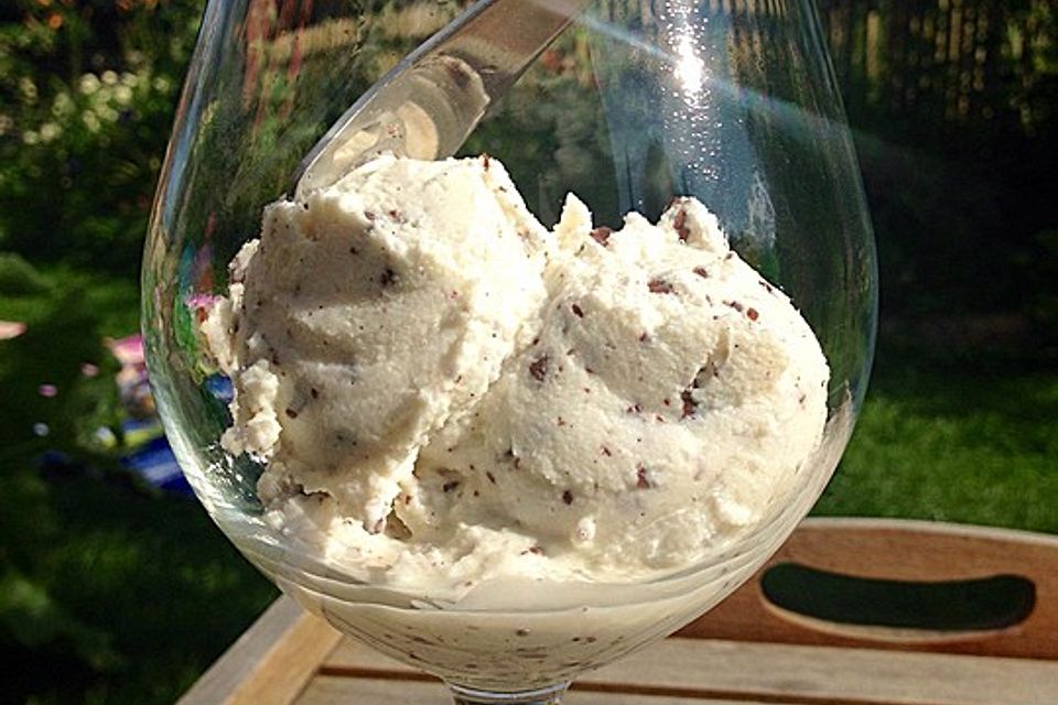 Stracciatella Eis