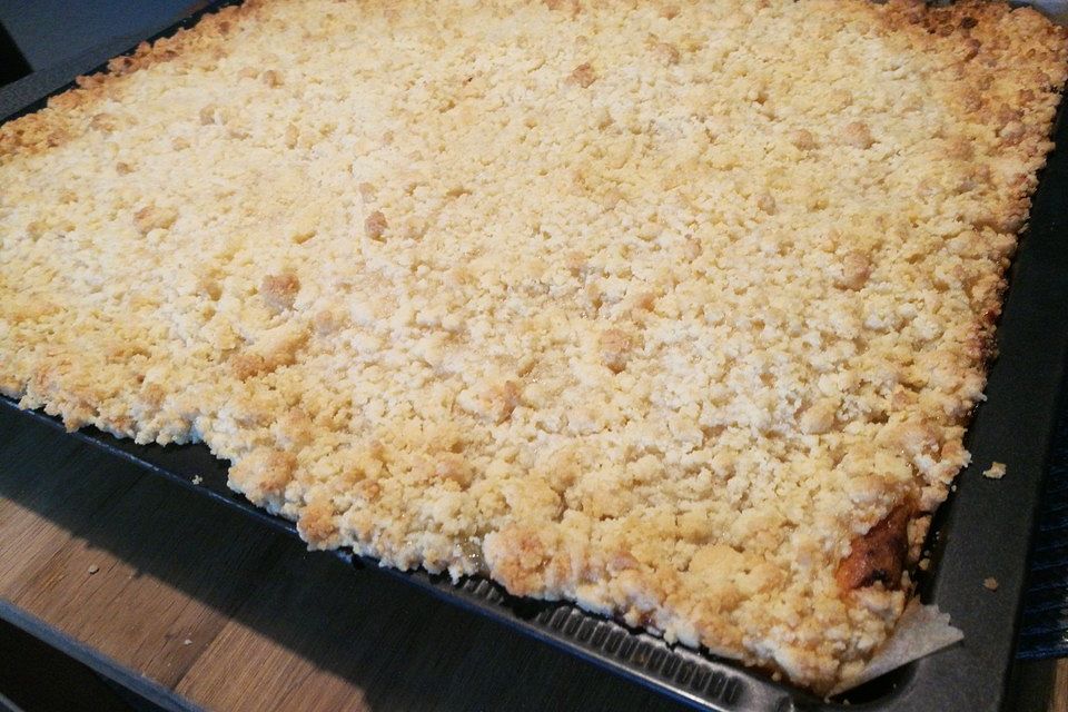 Streusel Apfel Blechkuchen