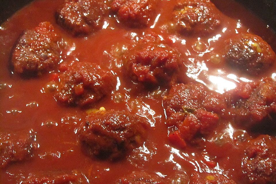 Travelamigos Albondigas in Rotwein-Tomaten-Paprikasauce "spezial"