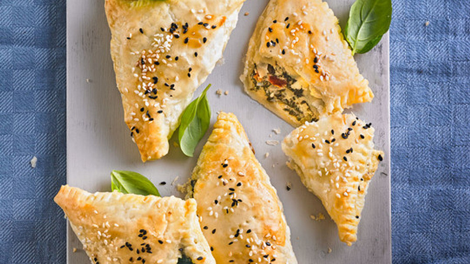 mangold-feta-bl-tterteigtaschen