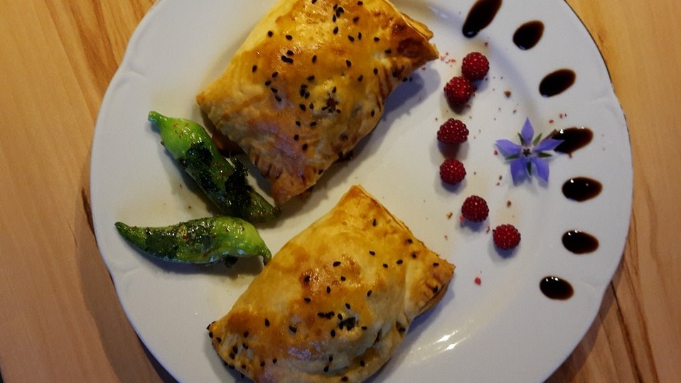 Mangold-Feta-Blätterteigtaschen von plasa2412 Mangold-Feta-Blätterteigtaschen von plasa2412