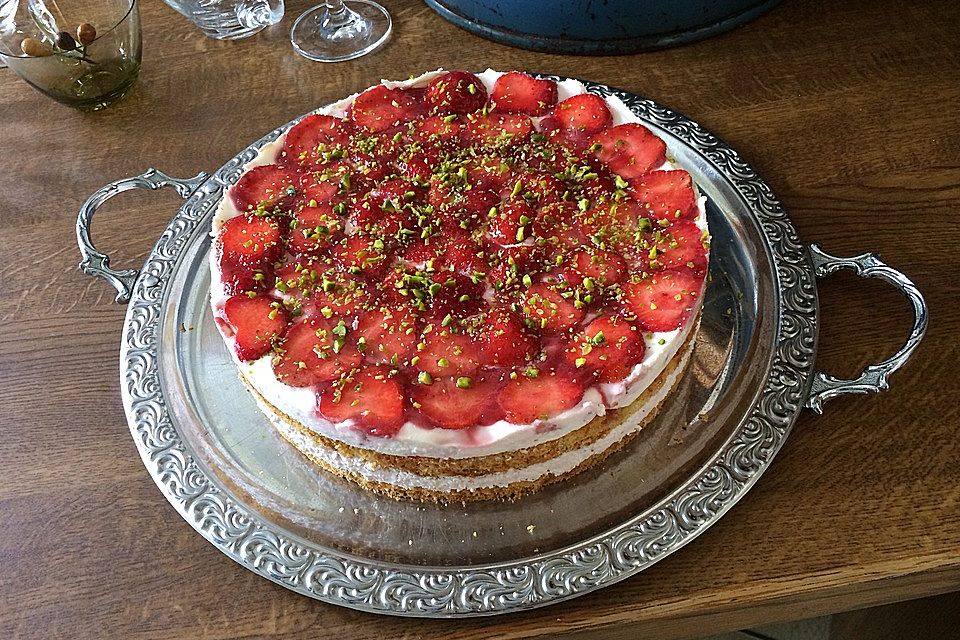 Erdbeer-Quark-Torte