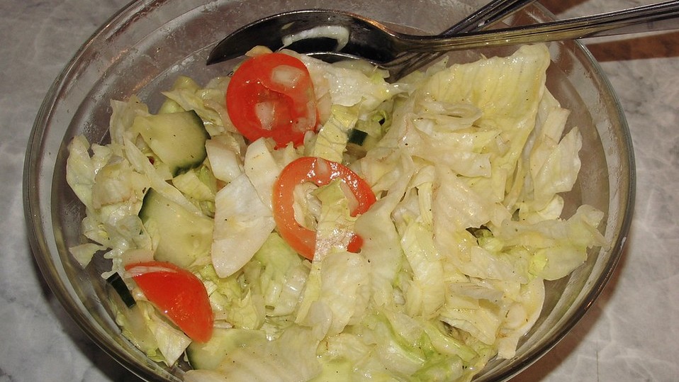 Eisberg-Tomaten-Gurken-Salat von Jasmin-Petra-Wenzel