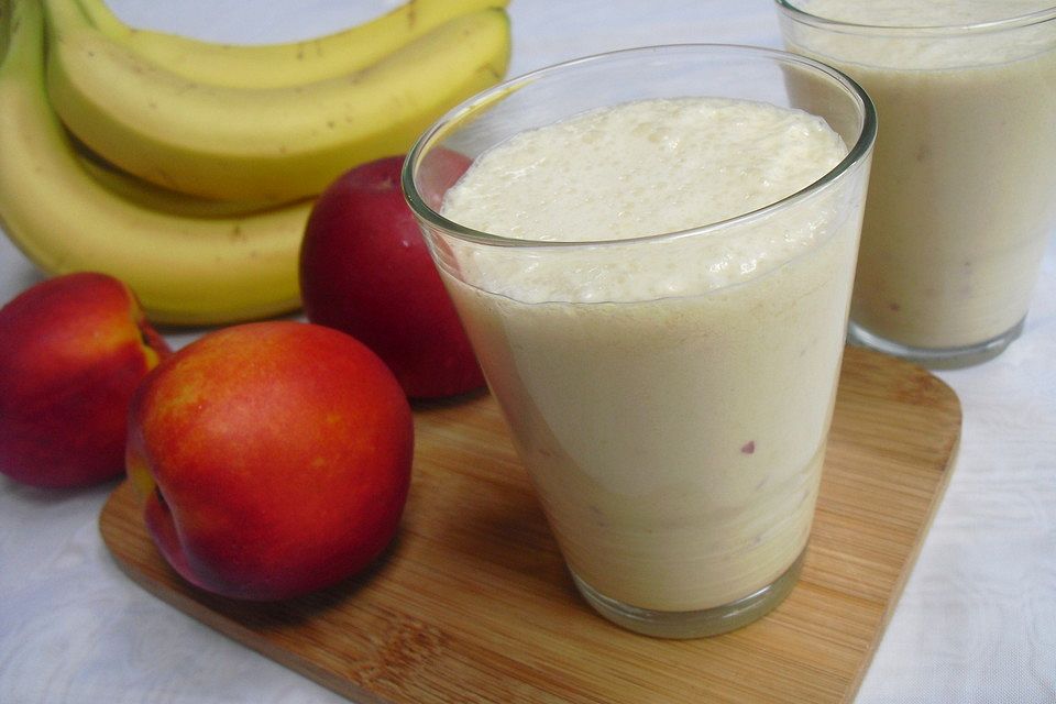 Bananen-Nektarinen-Smoothie