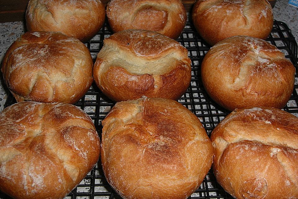 Molke-Halbkorn-Brötchen