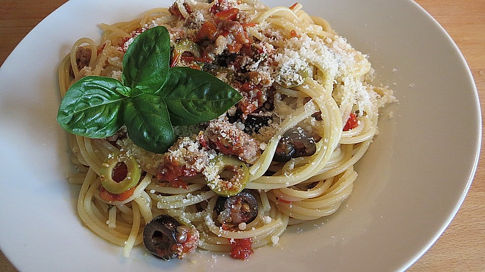 Nudeln Mit Salsiccia Und Tomaten Von Riga53 Chefkoch 
