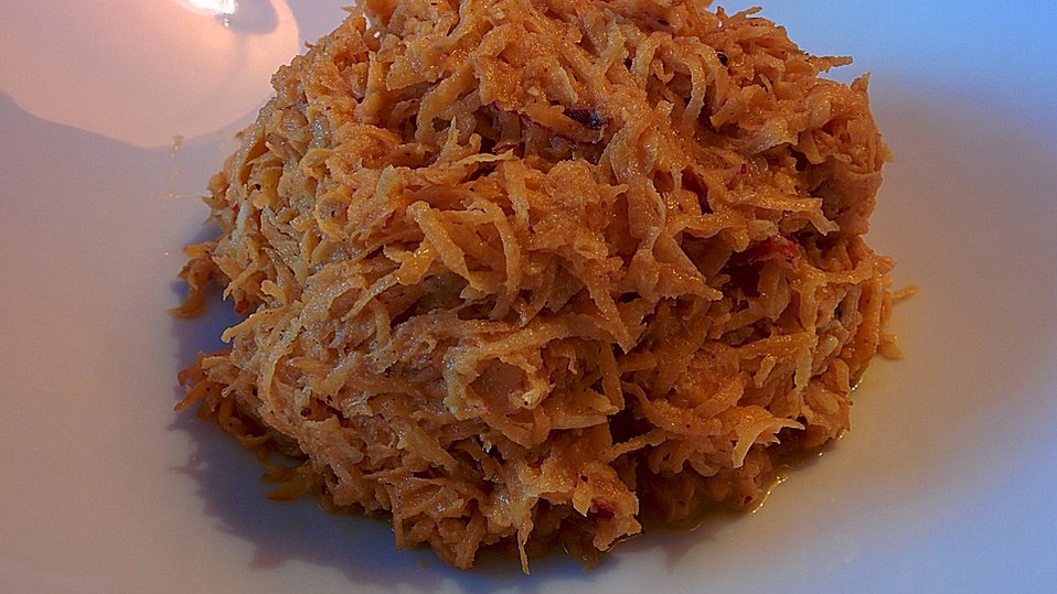 Fruchtiger Möhrensalat mit Mandelmus-Dressing von isa-baerchen Fruchtiger Möhrensalat mit Mandelmus-Dressing von isa-baerchen