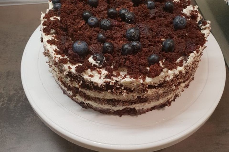 Heidelbeer-Quark-Torte mit Oreo- und Brownieboden