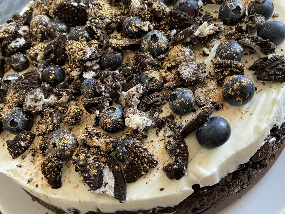 Heidelbeer-Quark-Torte mit Oreo- und Brownieboden von _____Looanaa