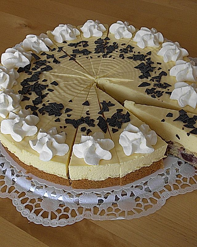Eierlikör-Sauerkirsch-Torte
