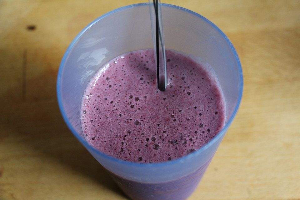 Banane-Heidelbeer Smoothie