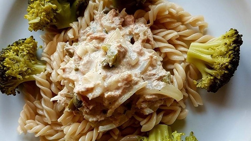 Grüne Nudeln mit Thunfischsoße von krauti58