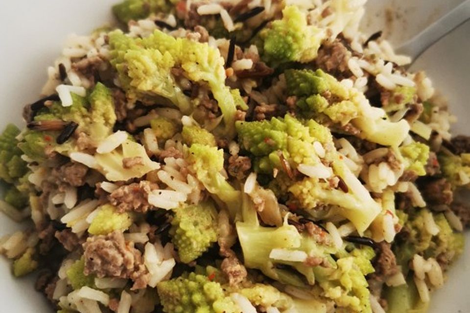 Leichte Romanesco-Hackfleisch-Pfanne