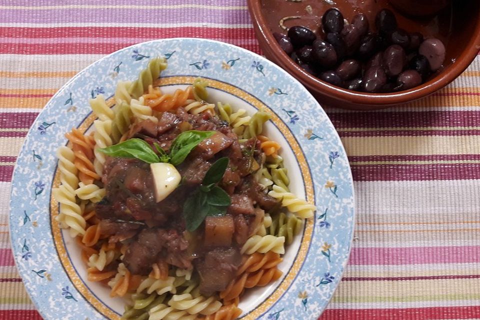 Fusilli in Auberginen/Melanzani Sauce