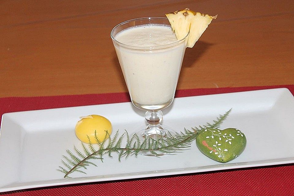 Bananen-Ananas-Dickmilch