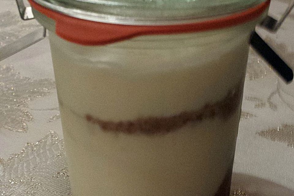 Vanille Ricotta Mousse mit Keksen