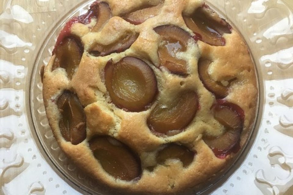 Kleiner Pflaumen-Rührkuchen