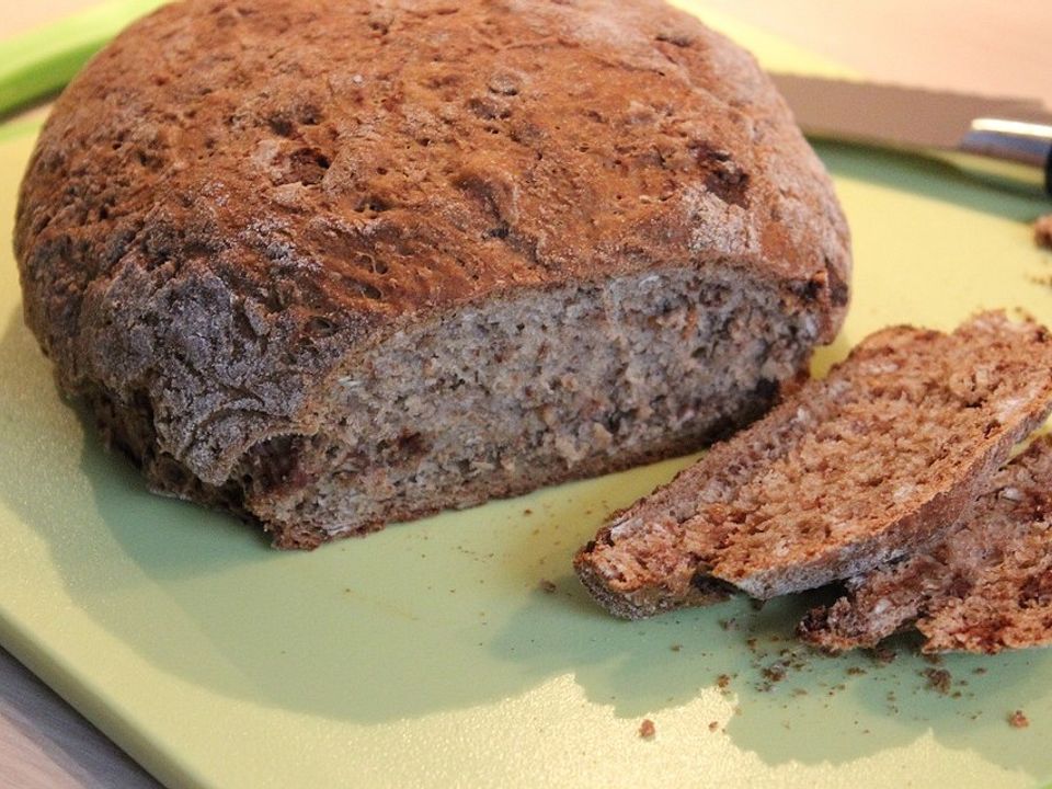 Schoko-Müsli-Brot von Jasmin-Petra-Wenzel| Chefkoch