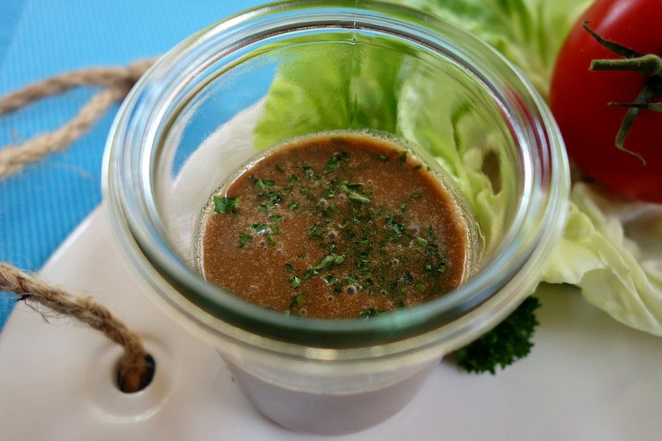 Sehr leckeres Essig-Öl-Dressing Sehr leckeres Essig-Öl-Dressing