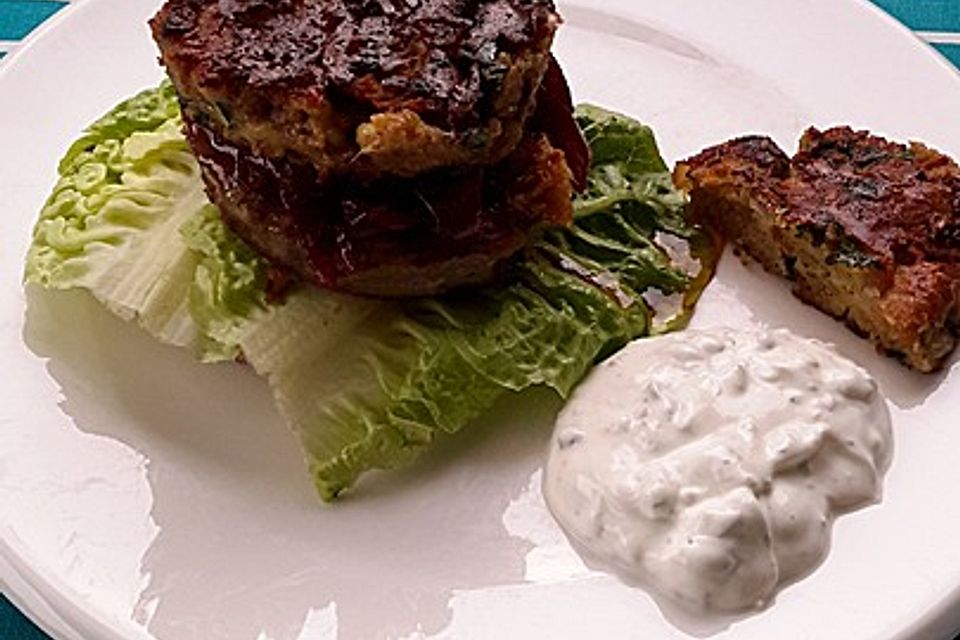 Lammburger mit Kaspressbuns und Tzatziki