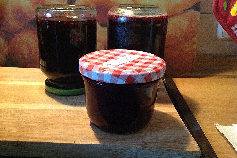 Holunderbeere-Apfel-Rotwein-Marmelade