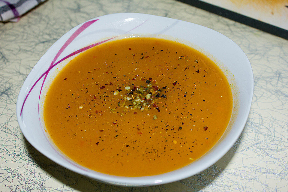 Alex' köstliche, vegane Kürbiscremesuppe mit Kokosmilch