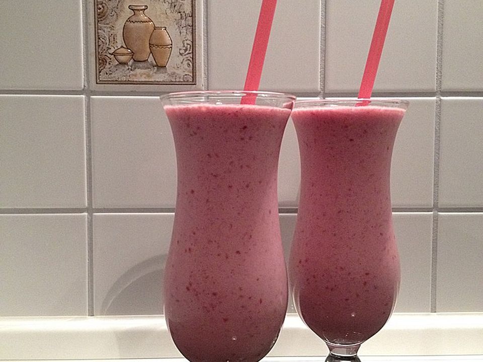 Himbeer-Bananenshake von xsnowwhitequeenx| Chefkoch