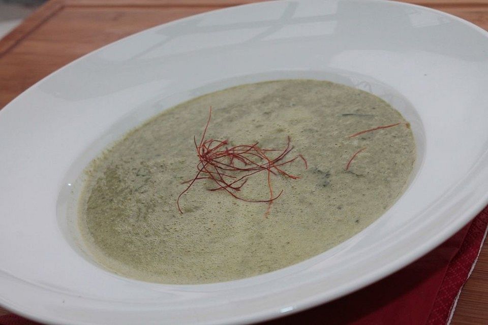 Alex' vegane Mangold-Kokosmilch-Suppe