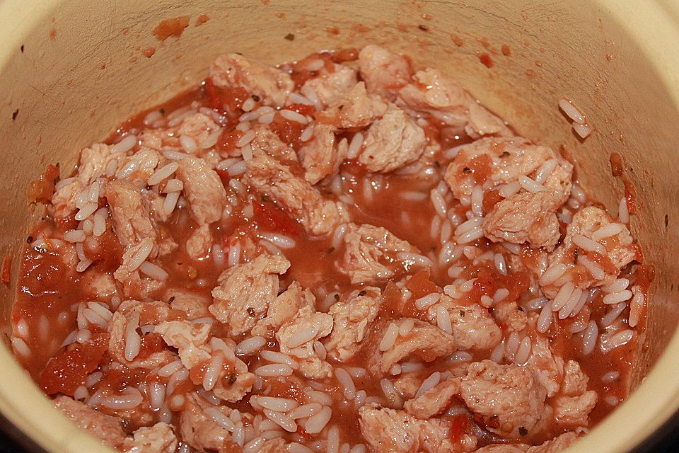 Tomaten-Reis-Suppe mit Sojaschnetzel