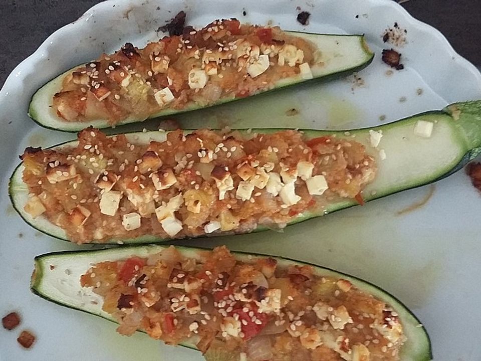 Orientalisch gefüllte Zucchini - Kochen Gut | kochengut.de