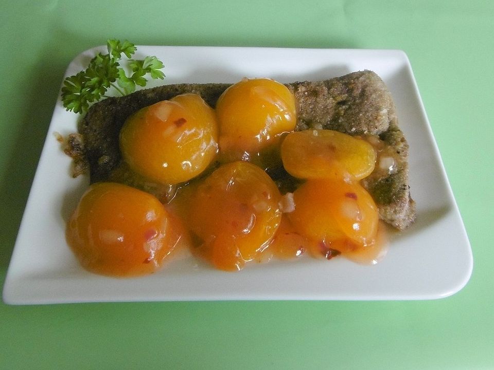 Leber mit beschwipsten Aprikosen und Zwiebeln von CeddysMum| Chefkoch