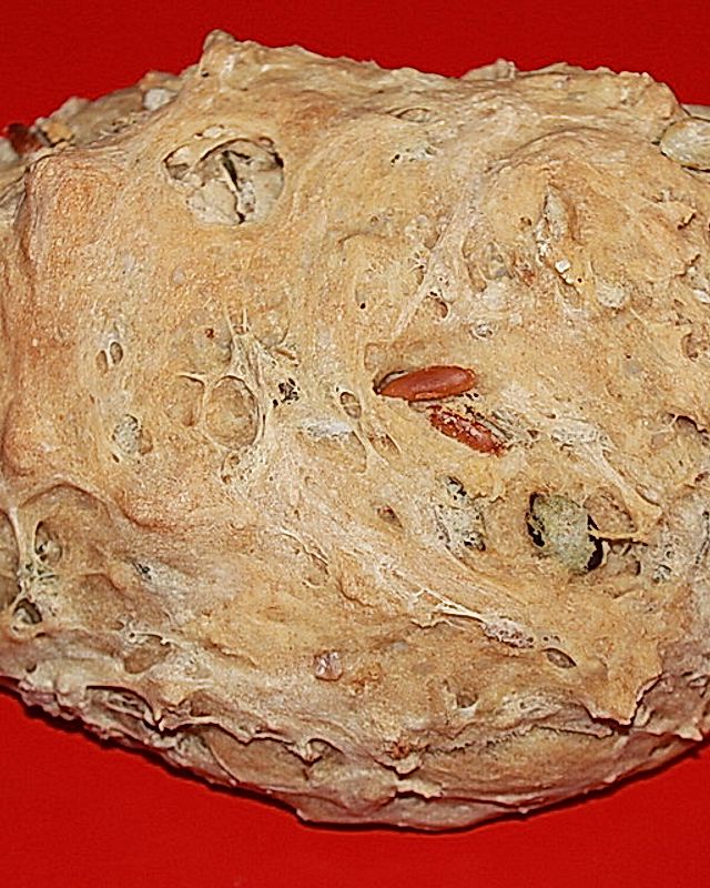 Kürbis-Pinienkern-Brot