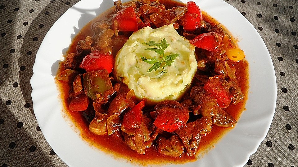 Paprikasch Mit Kartoffelpuree Von Soja2010 Chefkoch 