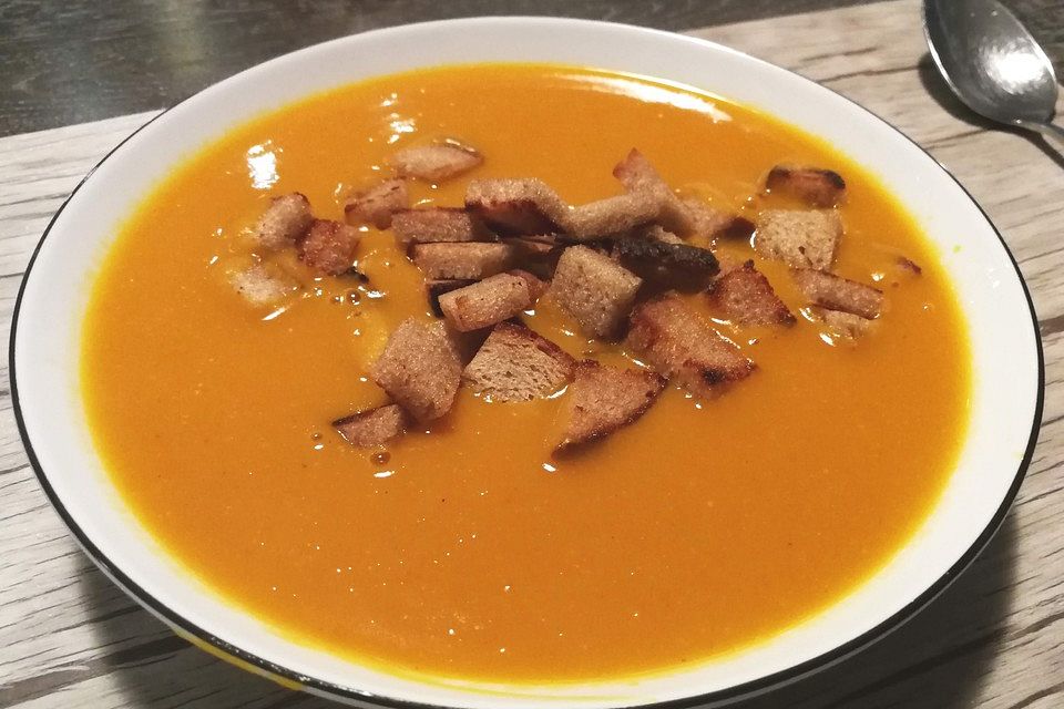 Kürbis-Ingwer-Suppe