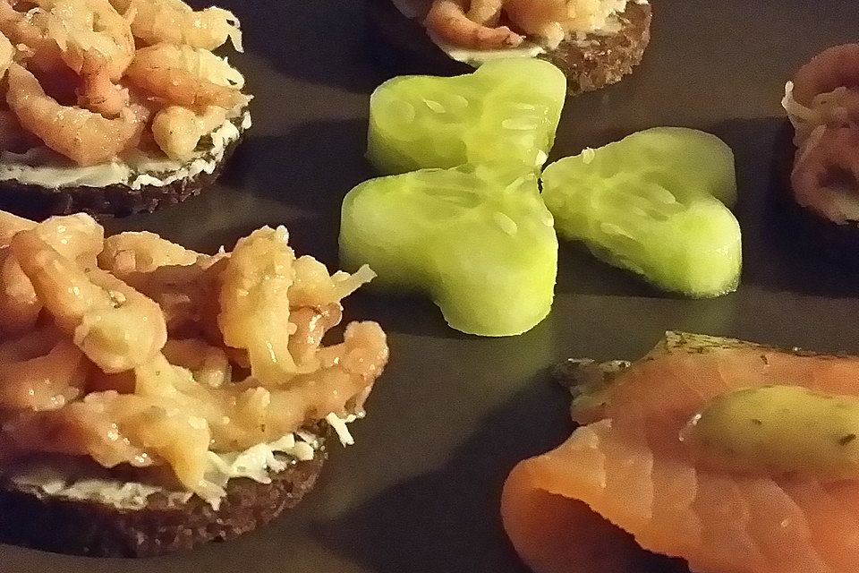 Axels nordische Häppchen mit Nordseekrabben & Lachs