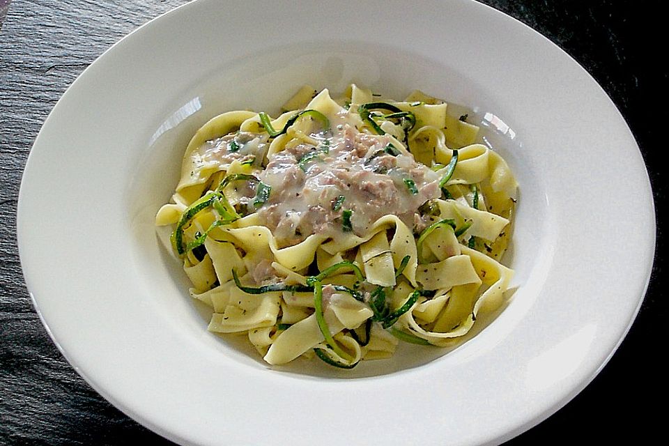 Zucchini - Thunfischpasta