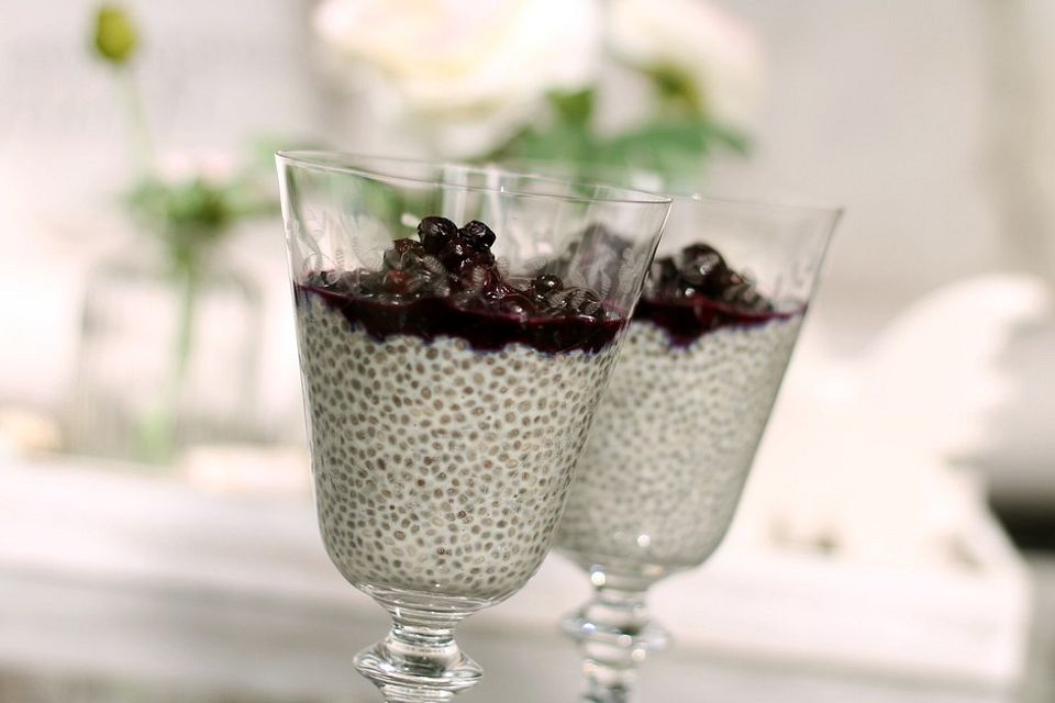 Chia-Pudding mit Heidelbeere