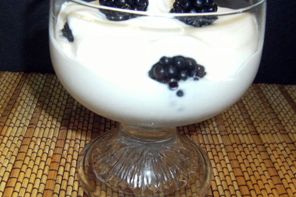 Brombeer Mascarpone Dessert