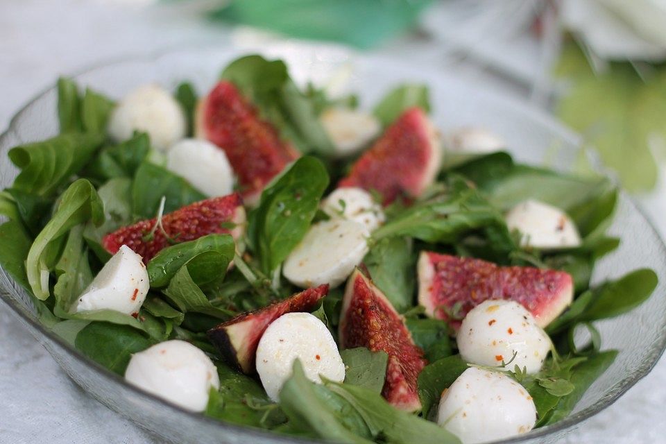 Feldsalat mit Feigen