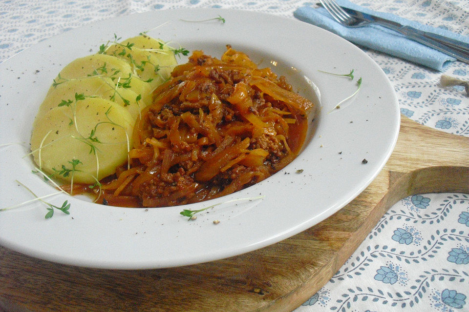 Weißkohl-Hackfleisch-Eintopf