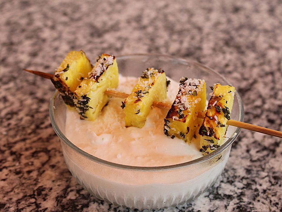 Ananas vom Grill mit Kräuterzucker und Kokoseis von B-B-Q | Chefkoch