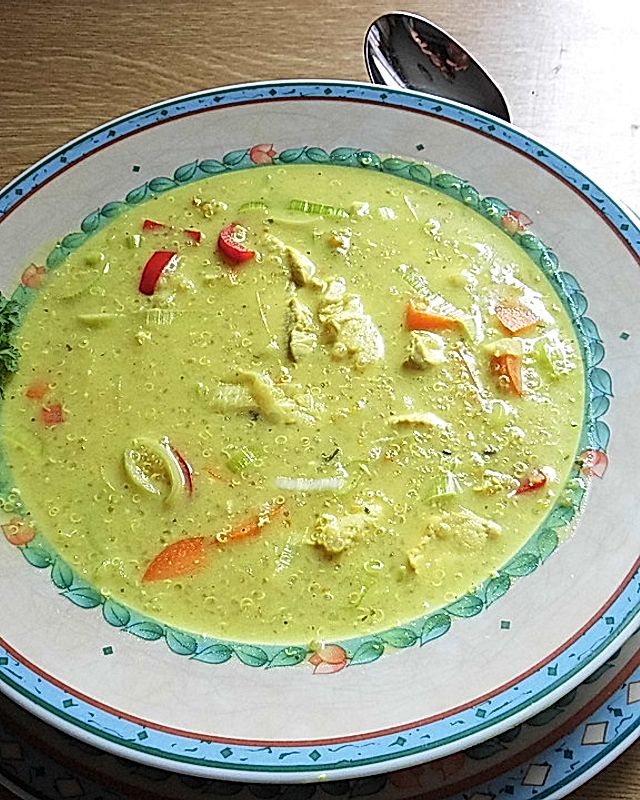 Curry-Geflügel-Partysuppe