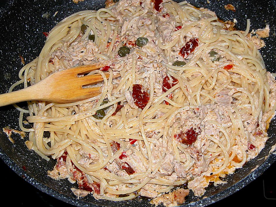 Spaghetti mit getrockneten Tomaten und Thunfisch von nogikon| Chefkoch