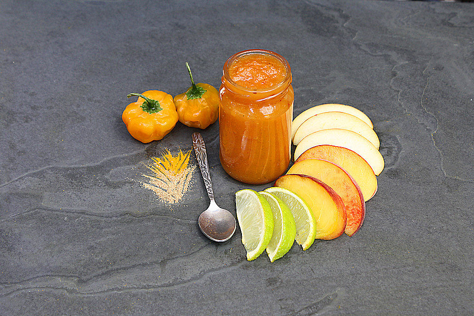 Apfel-Pfirsich Chutney