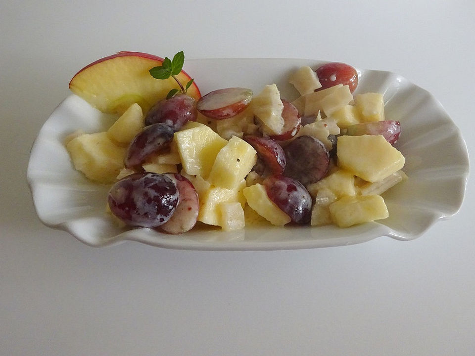 Sellerie - Apfel Rohkost mit Trauben von freddi| Chefkoch